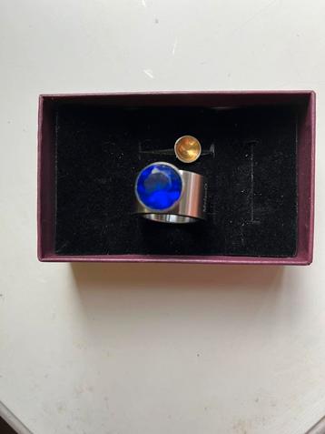 MelanO ring met extra opzetstukje (mt 16) beschikbaar voor biedingen