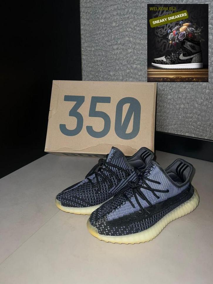 Yeezy Boost 350 v2 Carbon maat 41 nieuw in doos, Kleding | Heren, Schoenen, Nieuw, Sneakers of Gympen, Zwart, Ophalen of Verzenden