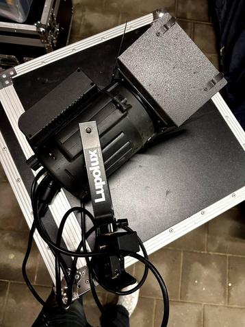 Lupo DAYLED 650 Dual Color Fresnel 3200 - 5600K spottligh beschikbaar voor biedingen
