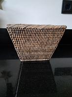 Birma rieten mandje / bloempot, Mand, Vierkant, Ophalen of Verzenden, Zo goed als nieuw