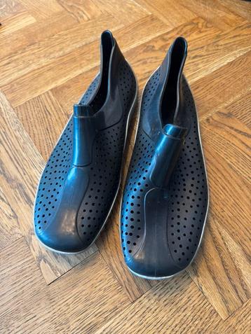 Waterschoentjes maat 40 beschikbaar voor biedingen