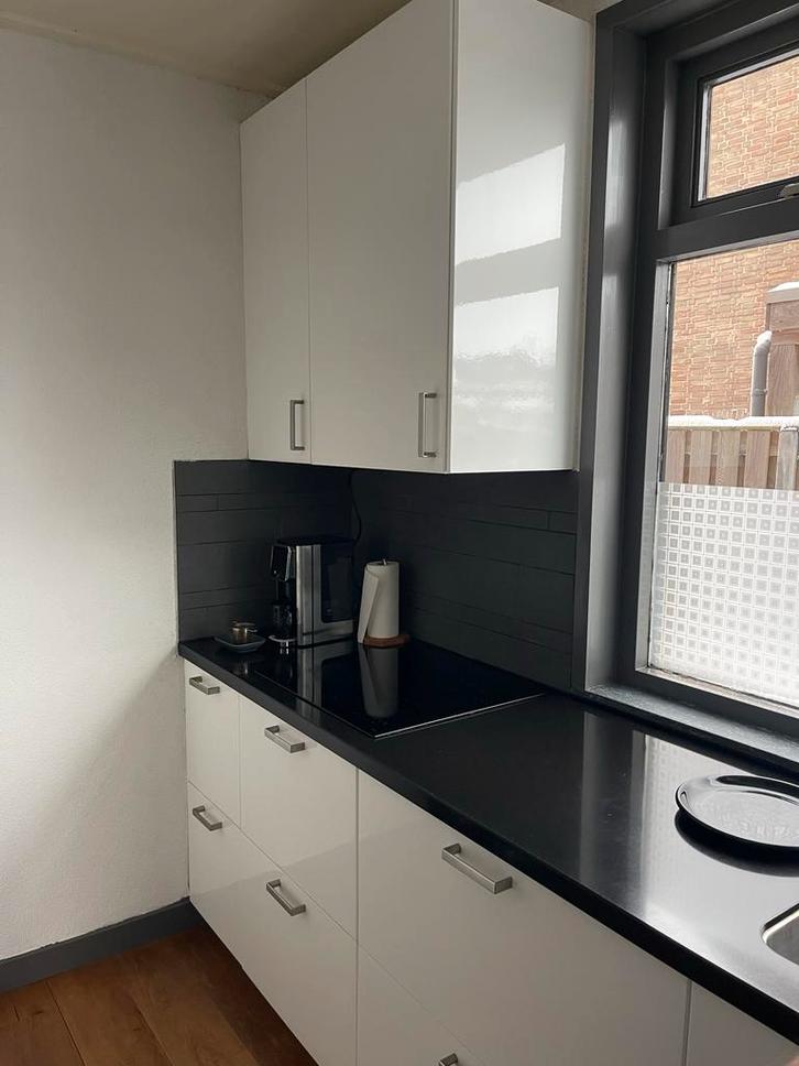 GRATIS witte keuken - zelf demonteren!, Huis en Inrichting, Keuken | Complete keukens, Gebruikt, Enkelwandige keuken, Wit, Kunststof