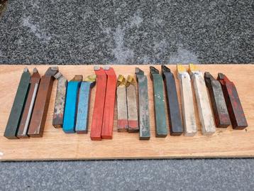 nieuwe draaibeitels  beschikbaar voor biedingen