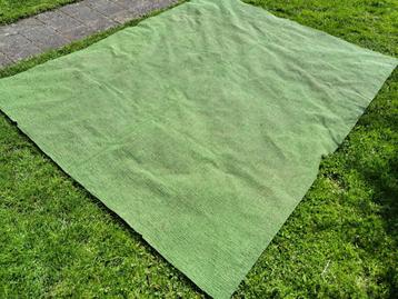 Tenttapijt groen

Ca 250 x 300 cm
 beschikbaar voor biedingen