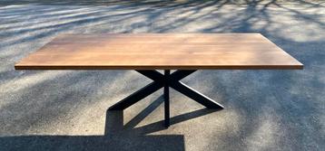 Massief eiken eettafel 240 warm eiken beschikbaar voor biedingen