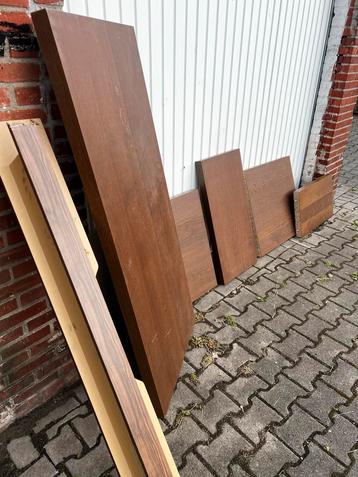 Meubelhout - Diverse Planken beschikbaar voor biedingen