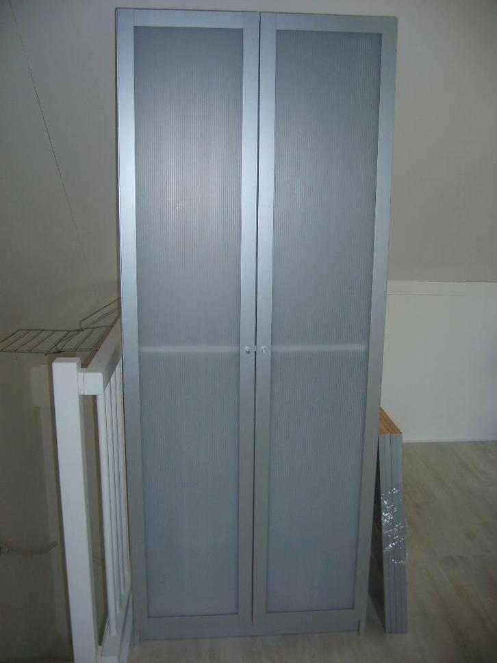 Ikea kast, Huis en Inrichting, Kasten | Kledingkasten, Zo goed als nieuw, 200 cm of meer, 50 tot 100 cm, 25 tot 50 cm, Met deur(en)