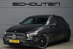 Mercedes-Benz A-Klasse 250 Premium Plus AMG-Line Night Pano, Auto's, Mercedes-Benz, 12 maanden, 4 cilinders, Zwart, Bedrijf