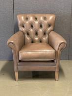 Klassieke Engelse Chesterfield fauteuil in leer met capitons, Huis en Inrichting, Fauteuils, Nieuw, 75 tot 100 cm, Minder dan 75 cm