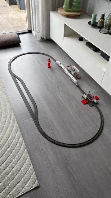 Marklin modeltrein met station, slagbomen, verlichting etc. beschikbaar voor biedingen