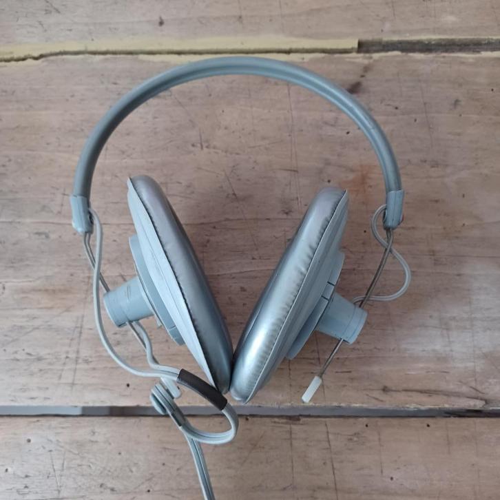 Hoofdtelefoon AGK K50  vintage, Audio, Tv en Foto, Koptelefoons, Gebruikt, Over oor (circumaural), Overige merken, Ophalen of Verzenden