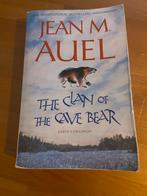 The Clan of the Cave Bear - Jean M. Auel, Ophalen of Verzenden, Gelezen, Wereld overig