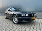 BMW 5-Serie 518i Touring E34 | Zeer mooie en roestvrije auto, Metallic lak, 65 €/maand, 4 cilinders, Blauw