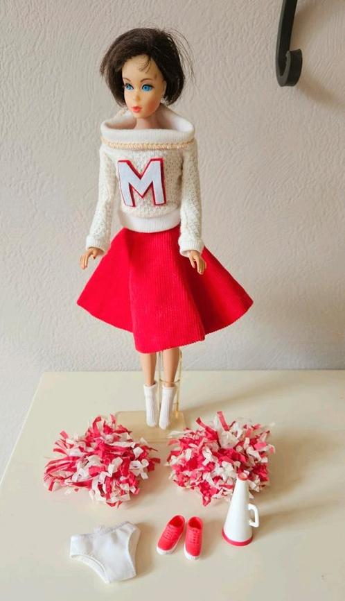 Vintage Barbie outfit Cheerleader, #0876 compleet repro, Verzamelen, Poppen, Kleertjes, Ophalen of Verzenden