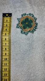 Vilt Broche met Kralen - Handgemaakt, Sieraden, Tassen en Uiterlijk, Broches, Ophalen of Verzenden