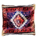 Antieke Kussen is gemaakt van Tapijt. Tapijtjes Karpet Kleed, Ophalen of Verzenden