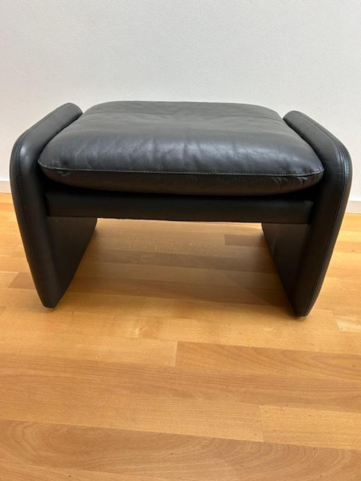 Leolux Hocker Bora Bora, Huis en Inrichting, Fauteuils, Zo goed als nieuw, Leer, 50 tot 75 cm, Minder dan 75 cm, Ophalen
