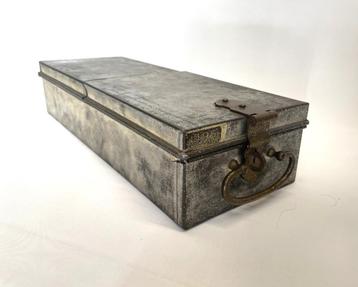 LIPS kluislade vintage jaren '30 beschikbaar voor biedingen