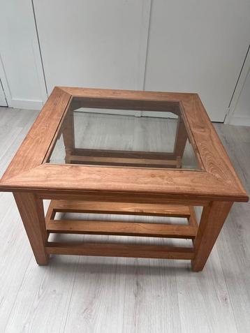 Teakhouten Salontafel met Glas beschikbaar voor biedingen