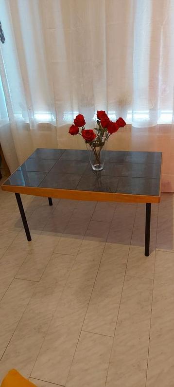Salontafel handgemaakt met antraciet krasvrij tegelblad beschikbaar voor biedingen
