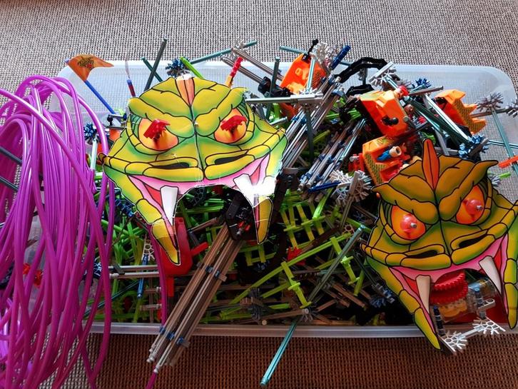 Knex Screamin Serpent achtbaan 2x, Kinderen en Baby's, Speelgoed | Bouwstenen, Gebruikt, K'nex, Ophalen of Verzenden