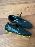 Nike phantom voetbalschoen, Ophalen of Verzenden, Zo goed als nieuw, Schoenen