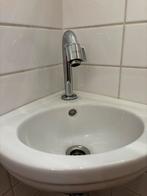 Hoekwasbak voor in toilet, Ophalen, Zo goed als nieuw