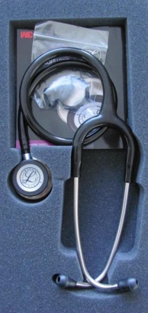 Te Koop Littmann Classic III 5620 Black, Diversen, Verpleegmiddelen, Nieuw, Verzenden