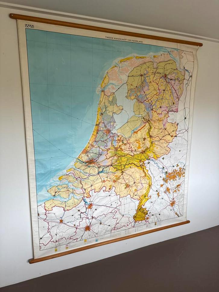 Tweede Wandkaart Nederland 1:200.000 1968, Antiek en Kunst, Antiek | Schoolplaten, Aardrijkskunde, Ophalen