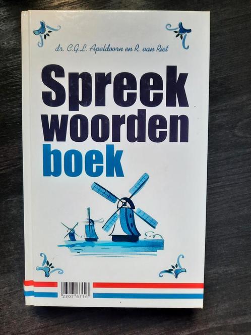 Spreekwoordenboek. C.G.L. Apeldoorn & R. van Riet, Boeken, Woordenboeken, Zo goed als nieuw, Nederlands, Overige uitgevers, Ophalen of Verzenden