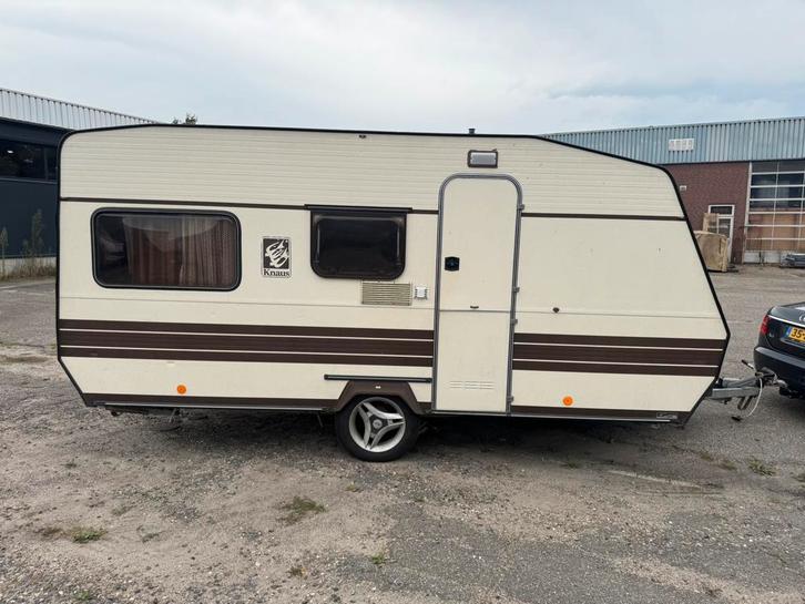 Knaus mustan 740/3, Caravans en Kamperen, Caravans, Bedrijf, 500 - 750 kg, Rondzit, Knaus, Ophalen
