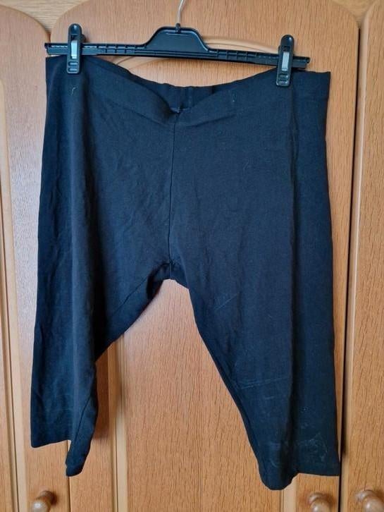 Driekwart broek/legging van Esmara XL, Zwart, Gedragen, Legging, Maat 48/52 (XL)