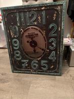 Grote Wandklok - 70cm Hoog, Ophalen, Gebruikt, Analoog, Wandklok