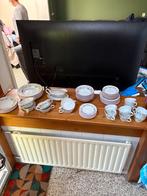 Vintage Servies met Bloemenmotief In EEN KOOP, Huis en Inrichting, Keuken | Servies, Ophalen of Verzenden, Zo goed als nieuw, Overige stijlen