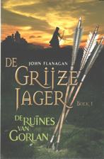 John Flanagan # De Grijze jager -  2 boeken - zie foto's, Fictie, Zo goed als nieuw, Verzenden