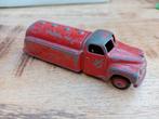 Studebaker petrol wagon Dinky toys 440, Ophalen of Verzenden, Gebruikt