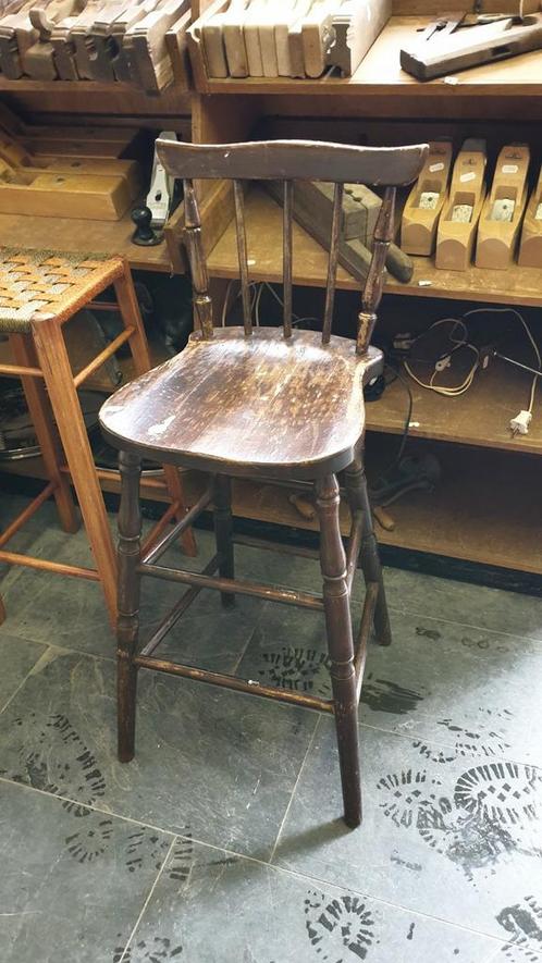 Vintage barkruk rugleuning voetsteun Van €35 Voor €17,50, Huis en Inrichting, Barkrukken, Hout, 1 kruk, Met voetsteun, Ophalen