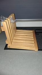 Wand gemonteerde opvouwbare houten (schoenwissel) kruk, Gebruikt, Overige kleuren, Ophalen of Verzenden, Eén