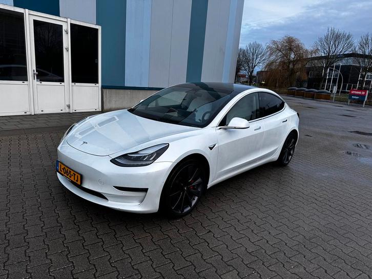 Tesla Model 3 uit 2020 Wit met witte interieur, Auto's, Tesla, Particulier, Model 3, 360° camera, 4x4, ABS, Achteruitrijcamera