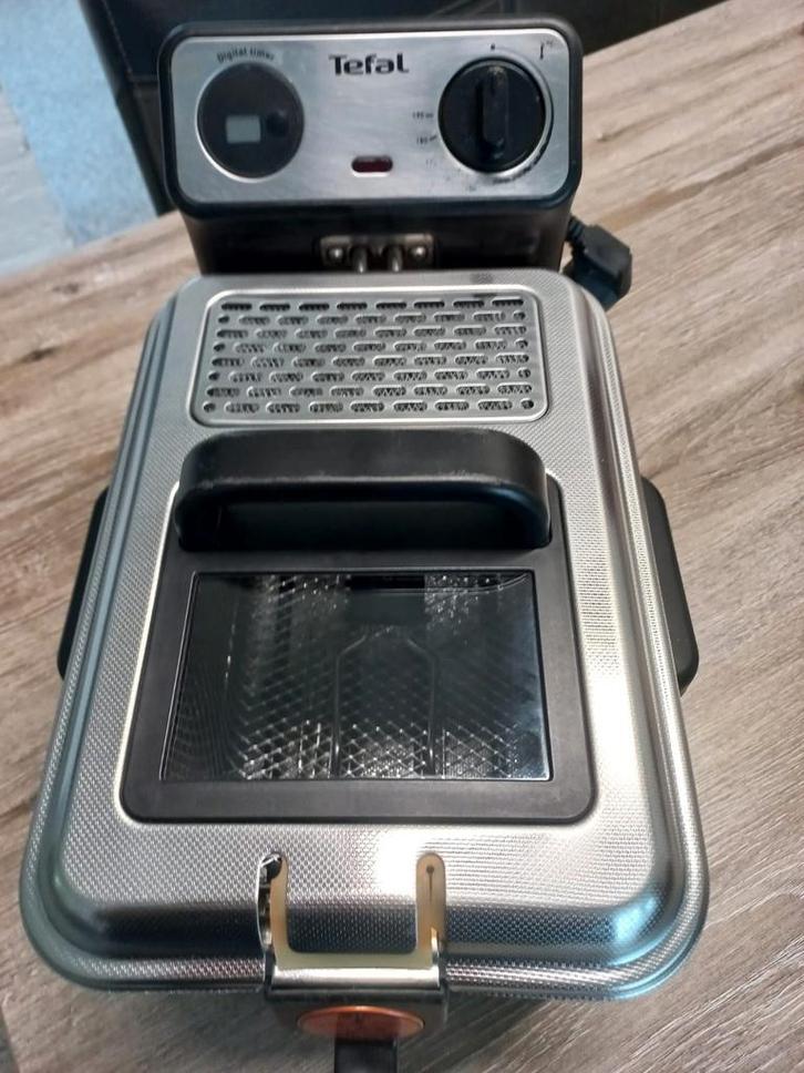 Tefal 3L Friteuse - Zo Goed Als Nieuw!, Witgoed en Apparatuur, Frituurpannen, Zo goed als nieuw, 2 tot 3 liter, Uitneembare binnenpan