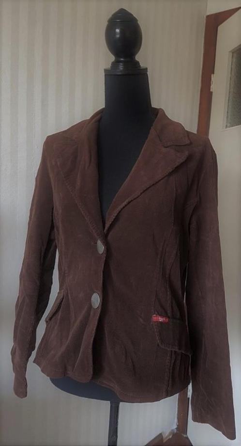 Leuke donkerbruine blazer in ribstof. Mooie pasvorm. Maat 36, Kleding | Dames, Jassen | Zomer, Gedragen, Maat 36 (S), Bruin, Verzenden