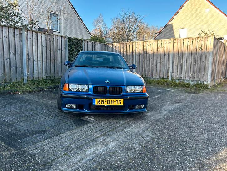 BMW 3-Serie m pakket Coupe 1997 Blauw, Auto's, BMW, Particulier, 3-Serie, Benzine, Coupé, Handgeschakeld, Origineel Nederlands