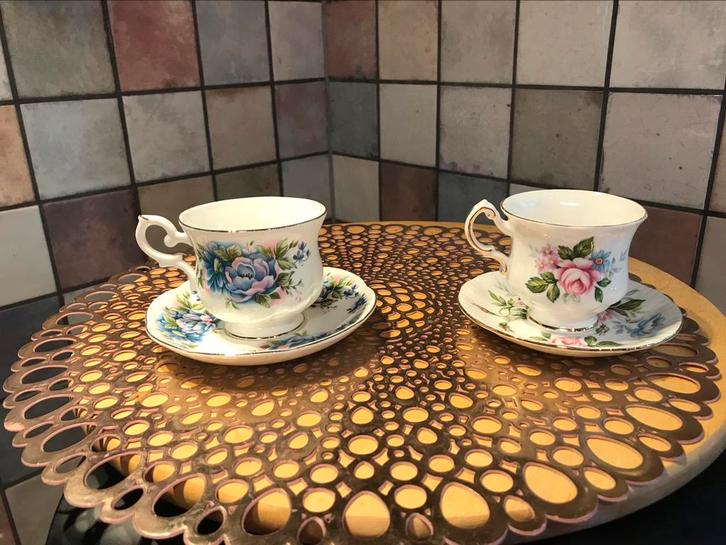 Paragon,flowerfestival,Royal Canterburry kop en schotel,Eng., Antiek en Kunst, Antiek | Servies los, Ophalen of Verzenden