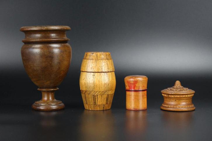 Antiek treenware 19e eeuw stro marquetterie houtsnijwerk, Antiek en Kunst, Antiek | Woonaccessoires, Ophalen of Verzenden