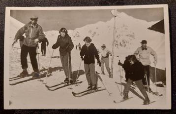 nr.6 :De prinsessen op skivakantie 1951 (nieuw) beschikbaar voor biedingen