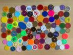 97 stuks plastic penningen, Verzenden, Overige materialen