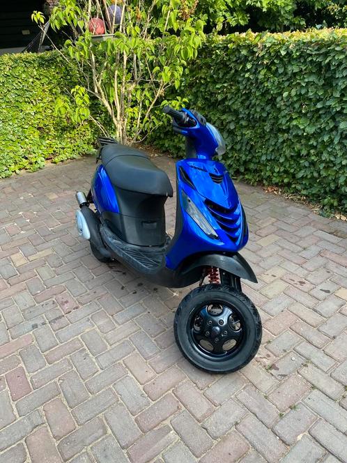 piaggio zip 2t 70cc brom, Fietsen en Brommers, Scooters | Piaggio, Zo goed als nieuw, Zip, Ophalen