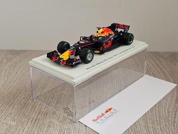 Red Bull RB13, Max Verstappen # 33, 3rd GP China 2017. SPARK beschikbaar voor biedingen