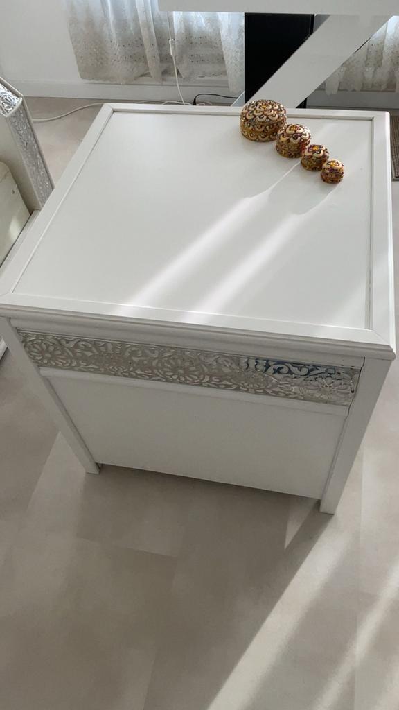 Marokkaanse bank met decoratie, kast, tafel en extra banken, Huis en Inrichting, Woonaccessoires | Kisten, Gebruikt, Minder dan 50 cm