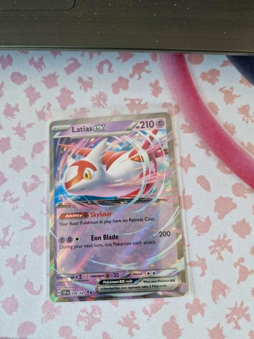 Surging Sparks Latias ex 076/191, Hobby en Vrije tijd, Verzamelkaartspellen | Pokémon, Zo goed als nieuw, Ophalen of Verzenden